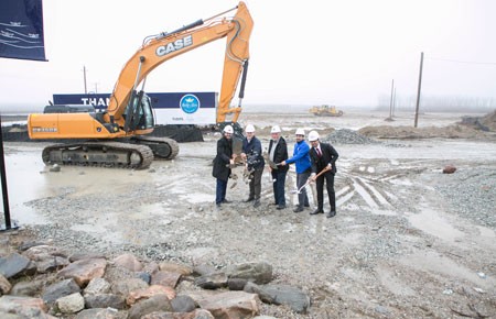 Innisfil's Mayor Celebrates the Groundbreaking of Belle Aire Shores!